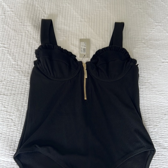 Body suit - Picture 4 of 5